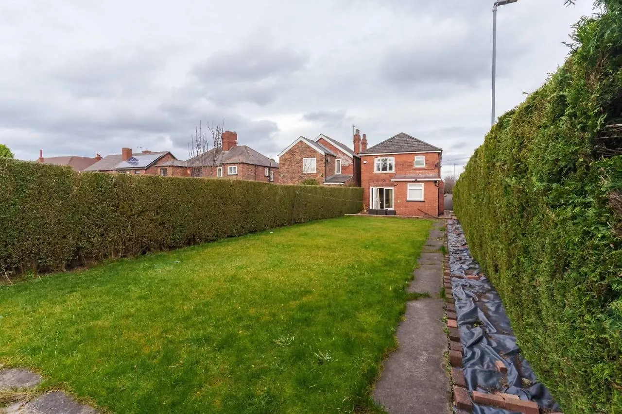 Oakwood House Detached Home In South Leeds Leeds  Leeds (West Yorkshire)