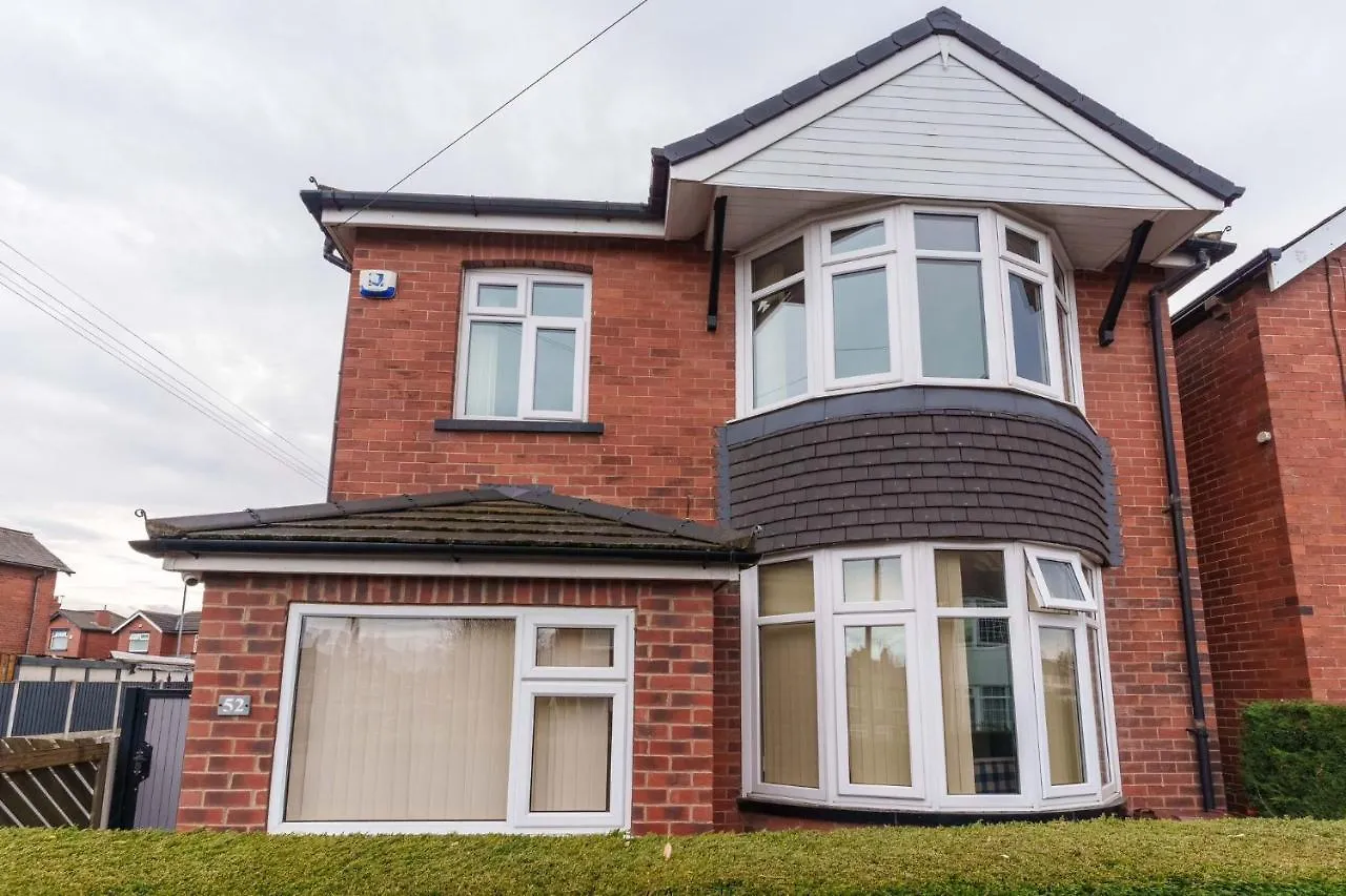 Lägenhet Oakwood House Detached Home In South Leeds Leeds  Storbritannien
